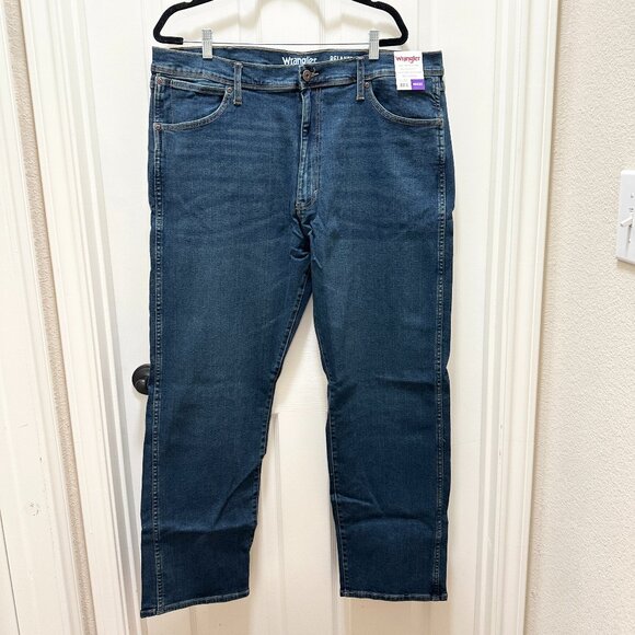 Wrangler Men's Jeans Size 40 X 32 Dark Blue Free To Stretch Relax Fit Casual NEW - Picture 15 of 16